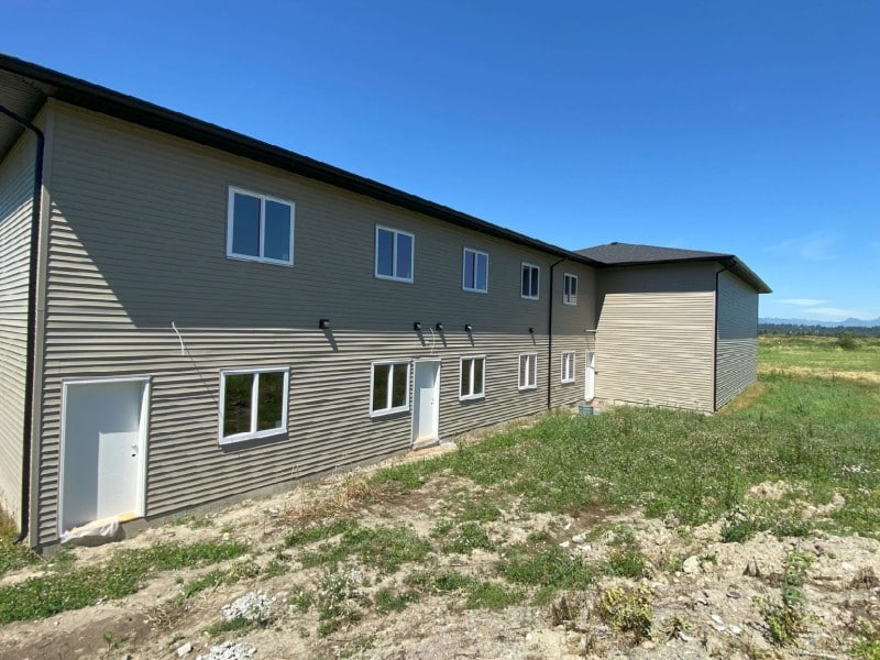 illegal-surrey-buildings