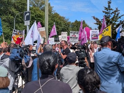 surrey-picket-line